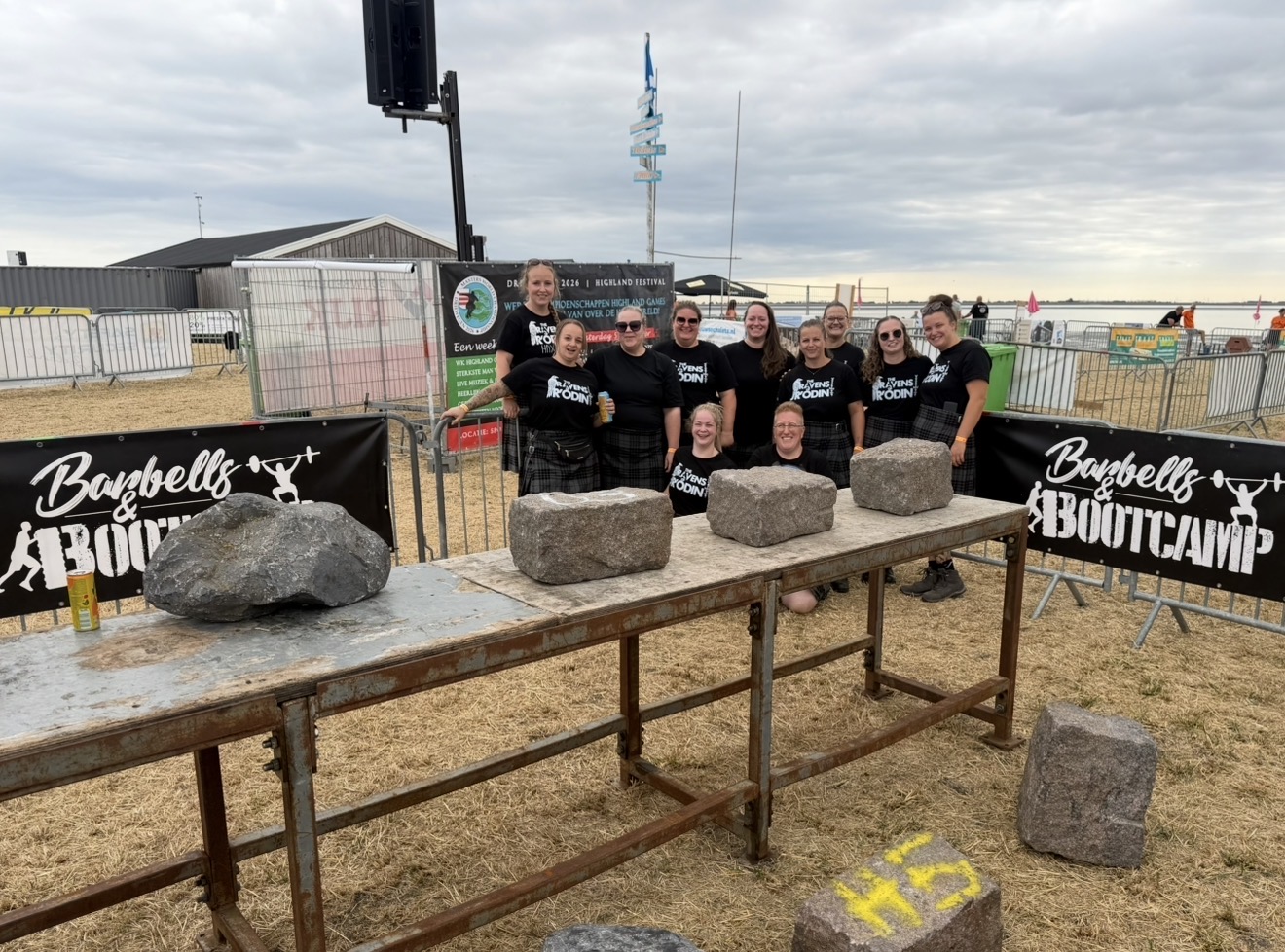 Rowena en haar team bij Highland Games by the Sea